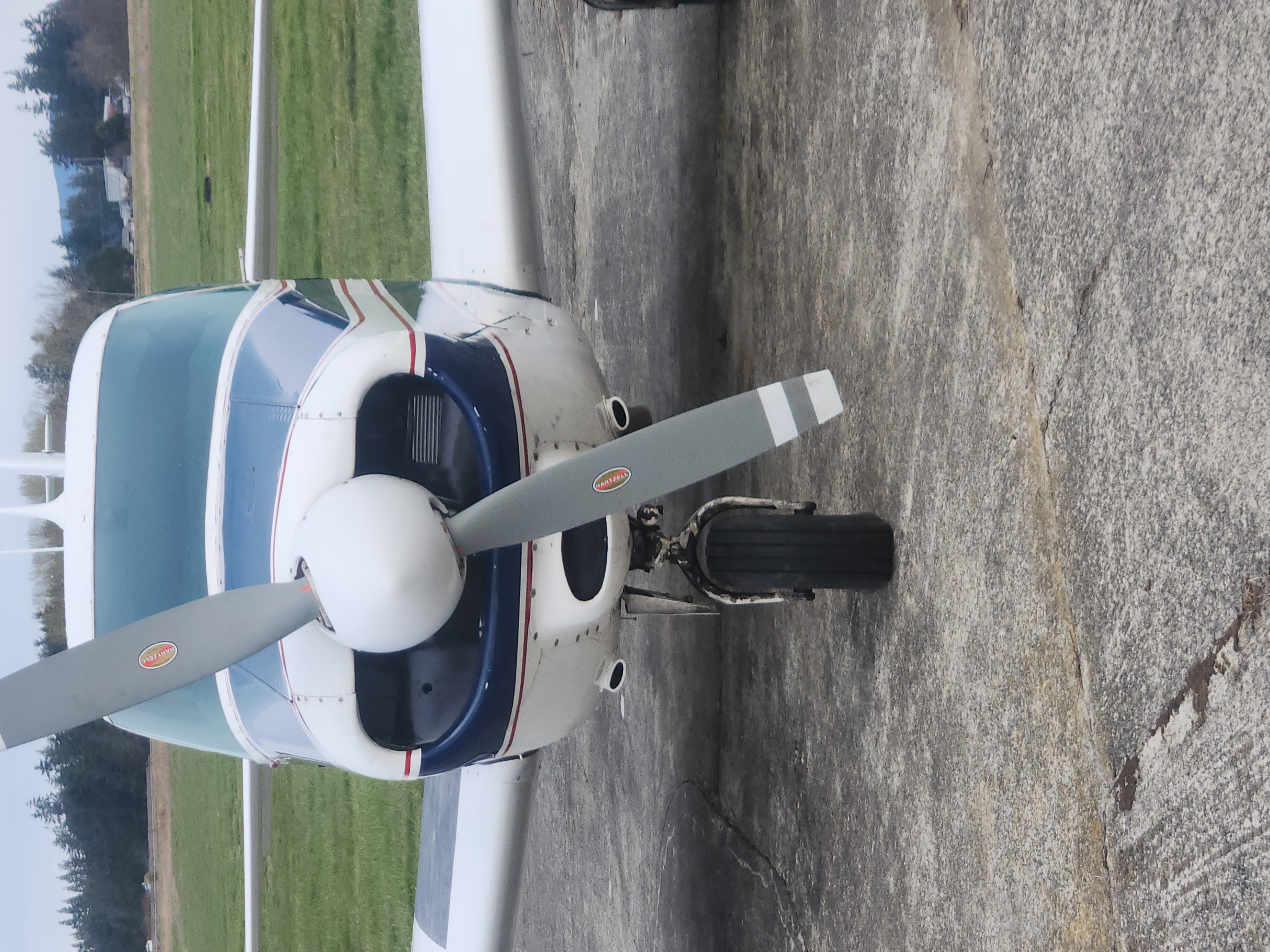 n7576p front gear| Sequim Flight instructor Scott Brooksby